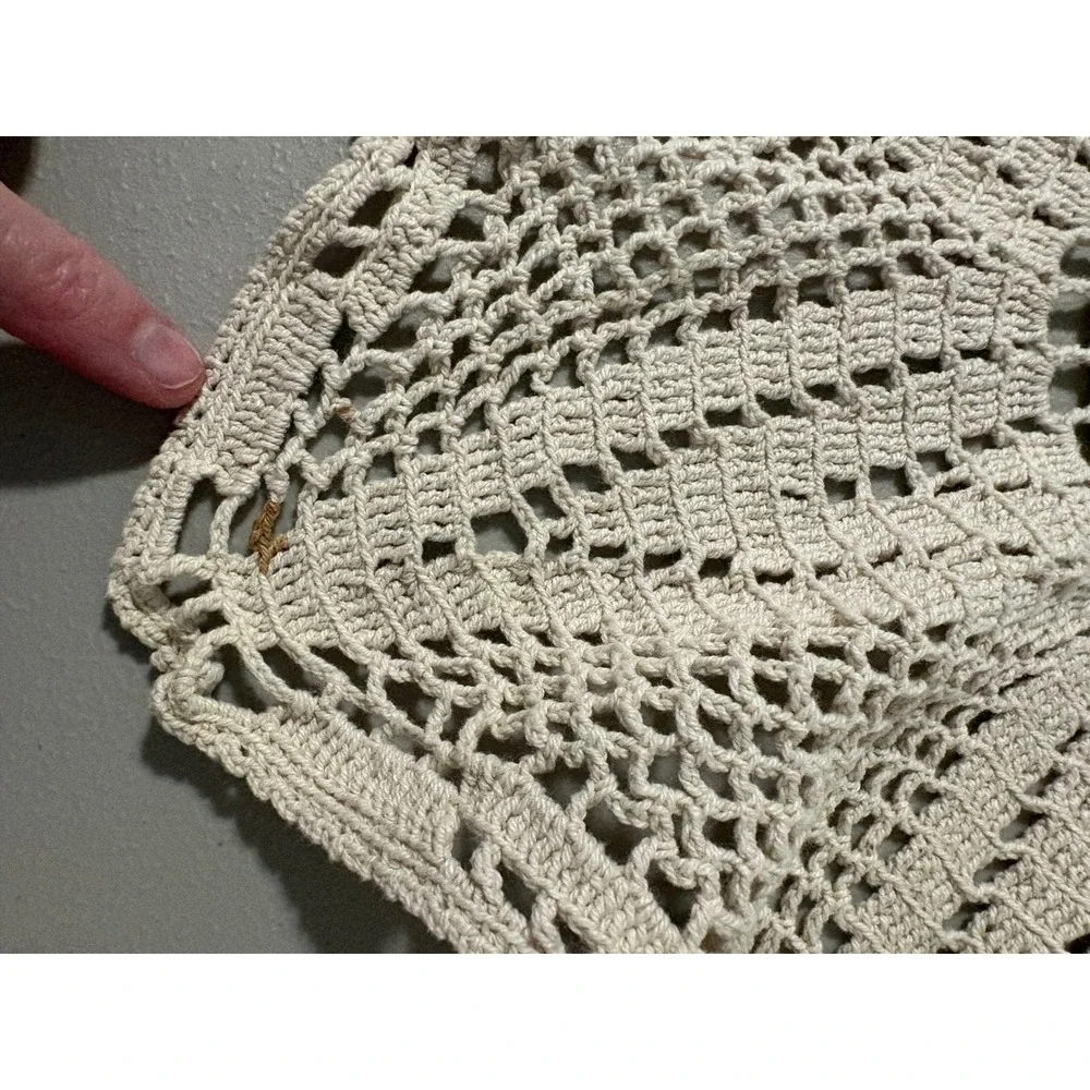 Vintage Handmade Crochet Doily Table Runner Starburst Pattern Cream‎ Cottagecore
